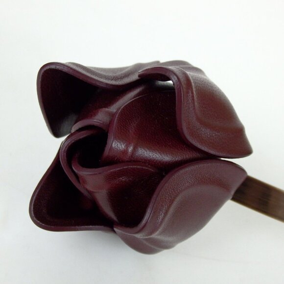 Authentic Salvatore Ferragamo Flower motif belt leather/metal [Used] - Picture 4 of 6